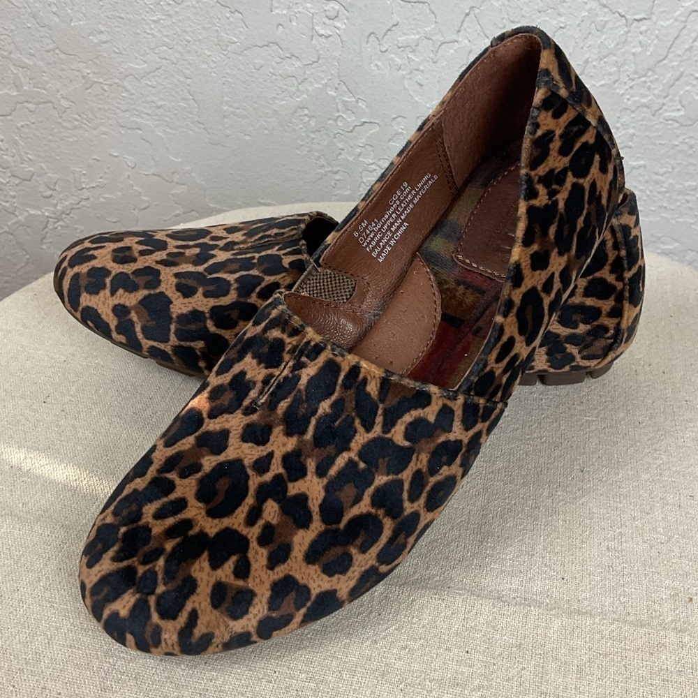 Women’s Born Sebra Leopard Print Slip On Loafer Size 6.5